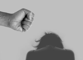 55-latek musi opuścić mieszkanie. Grozi mu 5 lat