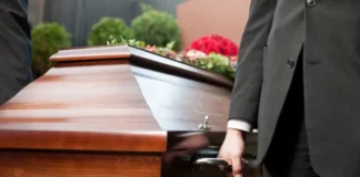 pogrzeb trumna