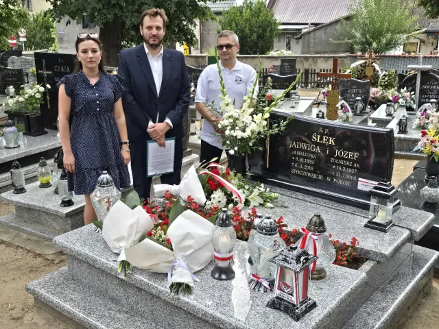 Józef_Ślęk_odznaczenie_grobu (1)