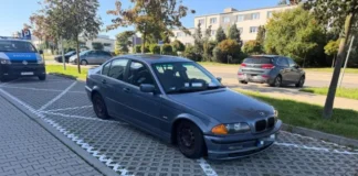 Stracił prawo jazdy. „Drift” na drodze ze sporymi konsekwencjami dla młodego kierowcy